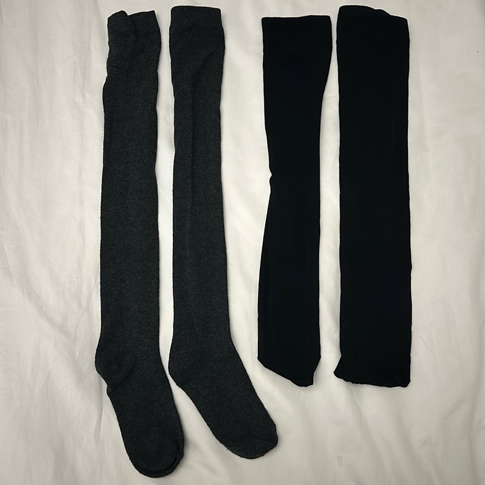 KNEE HIGH SOCKS